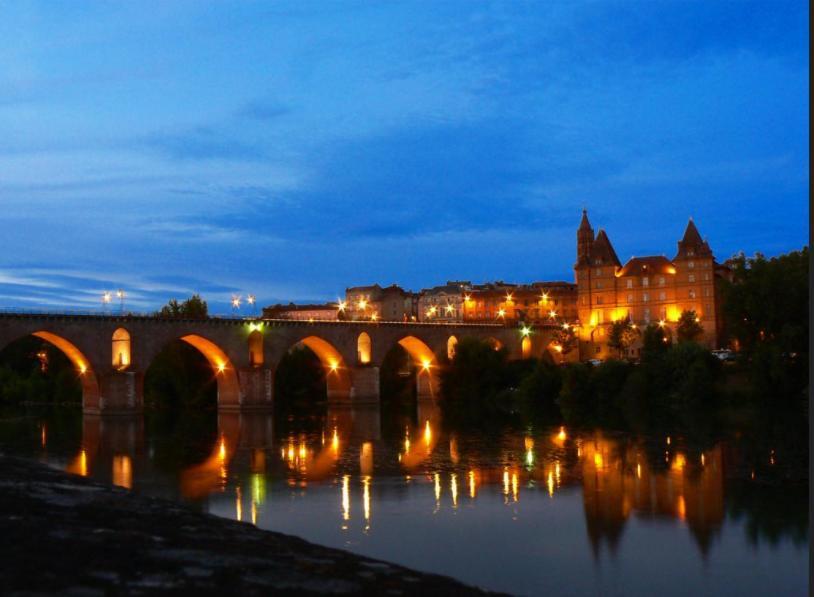 Le Central Montauban Exterior photo